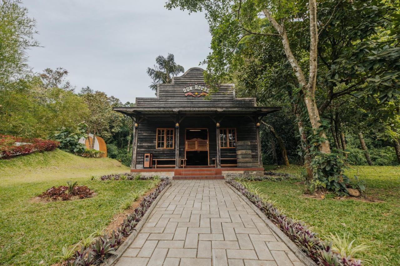 Montrose Golf Resort And Spa - Coorg Jambur Exterior photo